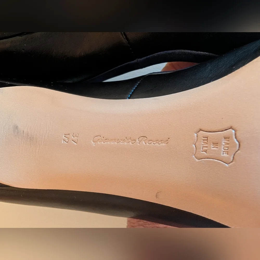 Gianvito Rossi TUXEDO Black Leather And Blue Satin Pointed Toe Pumps Size 37.5 - Picture 11 of 13